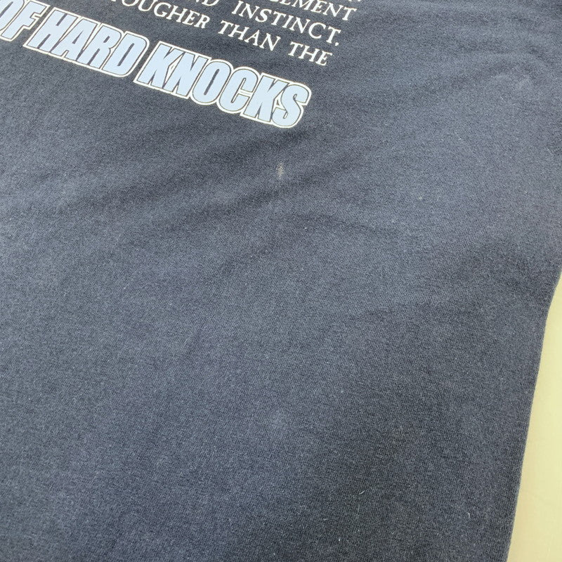 【中古品】【メンズ】 SCHOOL OF HARD KNOCKS スクール オブ ハード ノックス ATLANTA S/S TEE アトランタ 半袖 Tシャツ USA製 146-260729-as-13-izu サイズ：2XL カラー：ネイビー 万代Net店