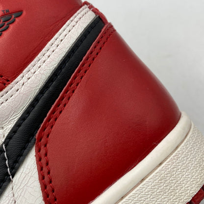 【中古品】【メンズ/レディース】 NIKE ナイキ AIR JORDAN 1 RETRO HIGH OG DZ5485-612 エア ジョーダン 1 レトロ ハイ OG スニーカー シューズ 靴 160-260501-as-05-izu サイズ：26cm カラー：ARSITY RED/BLACK-SAIL-MUSLIN 万代Net店
