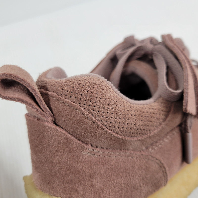 【中古品】【メンズ】 Clarks クラークス × RONNIE FIEG ロニー・ファイグ 8TH STREET BREACON ストリート ブリーコン スニーカー シューズ 靴 164-260430-as-04-izu サイズ：US 8M カラー：DUSTY MAUVE 万代Net店