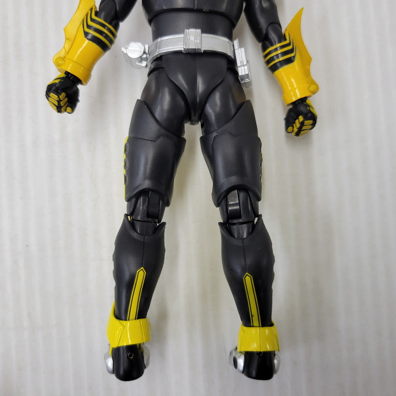 【中古品】 S.H.F 真骨彫製法 仮面ライダーオーズ ラトラーターコンボ 042-260929-mh-01-izuh 万代Net店