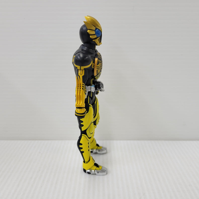 【中古品】 S.H.F 真骨彫製法 仮面ライダーオーズ ラトラーターコンボ 042-260929-mh-01-izuh 万代Net店