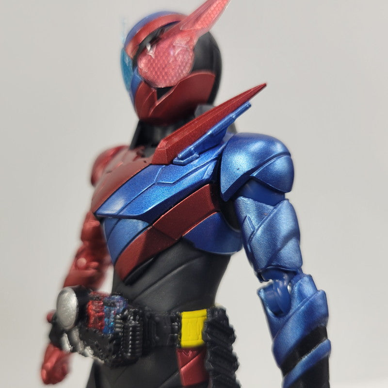 【中古品】 S.H.F 仮面ライダービルド ラビットタンクフォーム 20 Kamen Rider Kicks ver. 042-260807-kk-07-izuh 万代Net店