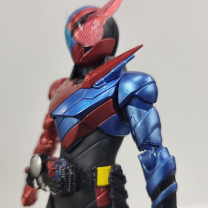 【中古品】 S.H.F 仮面ライダービルド ラビットタンクフォーム 20 Kamen Rider Kicks ver. 042-260807-kk-07-izuh 万代Net店