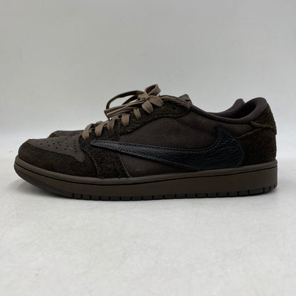 【中古品】【メンズ】 NIKE ナイキ × TRAVIS SCOTT トラヴィス・スコット AIR JORDAN 1 LOW OG SP DM7866-202 エアジョーダン 1 ロー OG SP スニーカー シューズ 靴 160-260501-as-07-izu サイズ：26.5cm カラー：DARK MOCHA/BLACK-VELVET BROWN 万代Net店