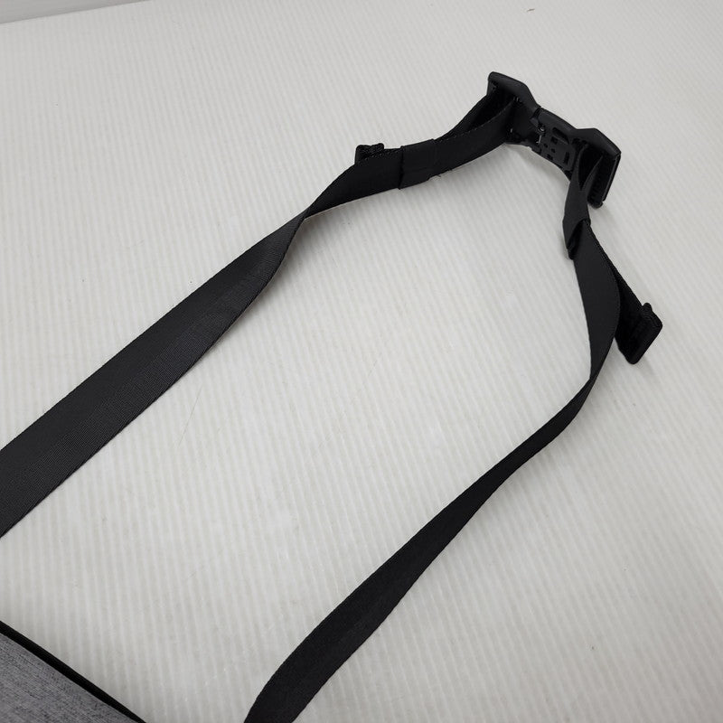 【中古美品】【メンズ/レディース】 NIID ニード R0 RADIANT CHEST BAG チェストバッグ ボディバッグ カバン 鞄 188-260506-as-46-izu カラー：グレー 万代Net店