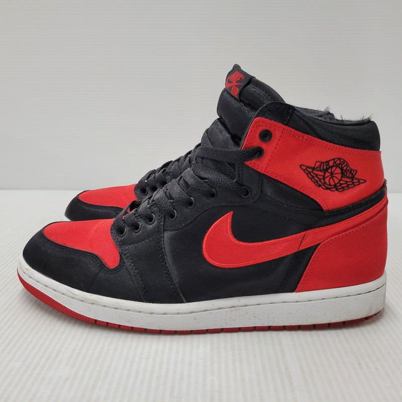【中古品】【メンズ】 NIKE ナイキ WMNS AIR JORDAN 1 RETRO HI OG FD4810-061 ウィメンズ エアジョーダン 1 レトロ ハイ OG スニーカー シューズ 靴 160-260506-as-43-izu サイズ：28.5cm カラー：BLACK/UNIVERSTY RED-WHITE 万代Net店