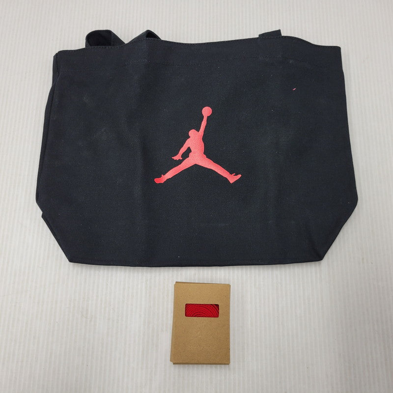 【中古品】【メンズ】 NIKE ナイキ WMNS AIR JORDAN 1 RETRO HI OG FD4810-061 ウィメンズ エアジョーダン 1 レトロ ハイ OG スニーカー シューズ 靴 160-260506-as-43-izu サイズ：28.5cm カラー：BLACK/UNIVERSTY RED-WHITE 万代Net店