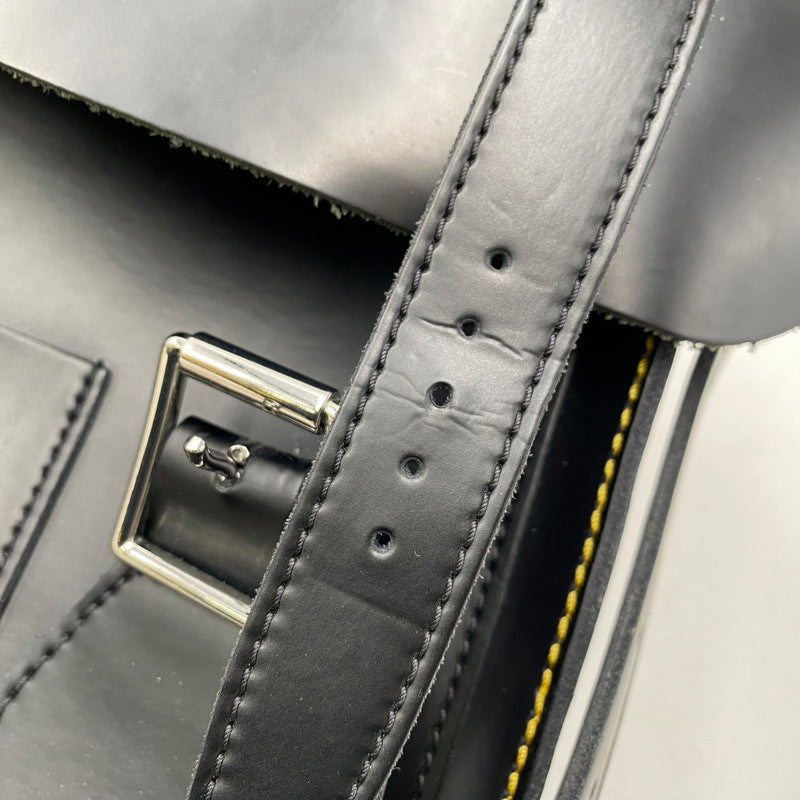 【中古品】【メンズ/レディース】 DR.MARTENS ドクターマーチン 11INCH SATCHEL BAG 11インチ サッチェル バッグ カバン 188-260502-kh-03-izu カラー：ブラック 万代Net店