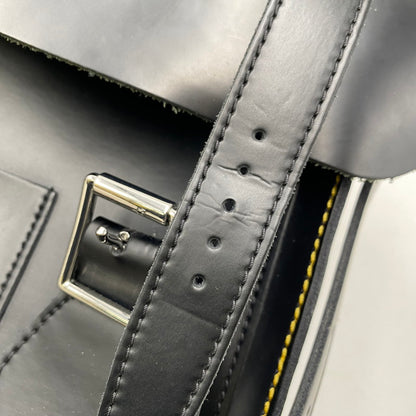 【中古品】【メンズ/レディース】 DR.MARTENS ドクターマーチン 11INCH SATCHEL BAG 11インチ サッチェル バッグ カバン 188-260502-kh-03-izu カラー：ブラック 万代Net店