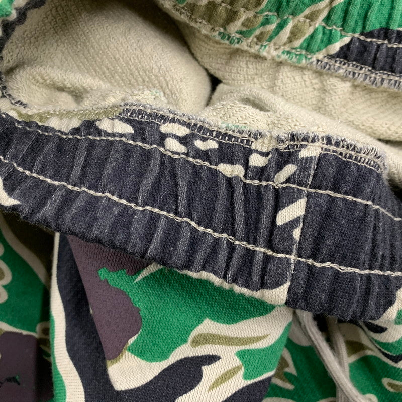 【中古品】【メンズ】 DENIM TEARS デニムティアーズ GREEN CAMO COTTON WREATH SWEATPANT グリーン カモ コットン リース スウェットパンツ ボトムス 153-260503-kh-08-izu サイズ：S カラー：マルチ 万代Net店