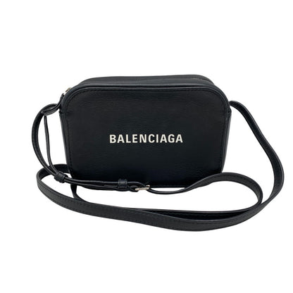 【中古品】【メンズ/レディース】 BALENCIAGA バレンシアガ 552372 EVERYDAY CAMERA BAG XS エヴリデイ カメラバッグ ショルダーバッグ 鞄 180-260503-kh-14-izu カラー：ブラック 万代Net店