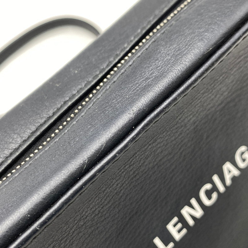 【中古品】【メンズ/レディース】 BALENCIAGA バレンシアガ 552372 EVERYDAY CAMERA BAG XS エヴリデイ カメラバッグ ショルダーバッグ 鞄 180-260503-kh-14-izu カラー：ブラック 万代Net店