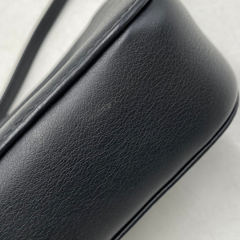 【中古品】【メンズ/レディース】 BALENCIAGA バレンシアガ 552372 EVERYDAY CAMERA BAG XS エヴリデイ カメラバッグ ショルダーバッグ 鞄 180-260503-kh-14-izu カラー：ブラック 万代Net店