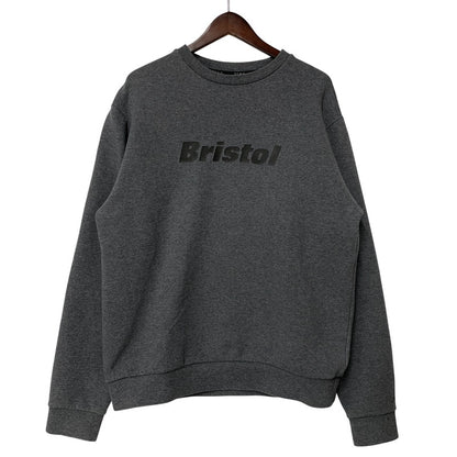 【中古品】【メンズ】 F.C.REAL BRISTOL エフシーレアルブリストル FCRB-212063 AUTHENTIC LOGO TECH KNIT CREWNECK TOP オーセンティック ロゴ テック ニット クルーネック トップ スウェット 142-260503-kh-04-izu サイズ：L カラー：グレー 万代Net店