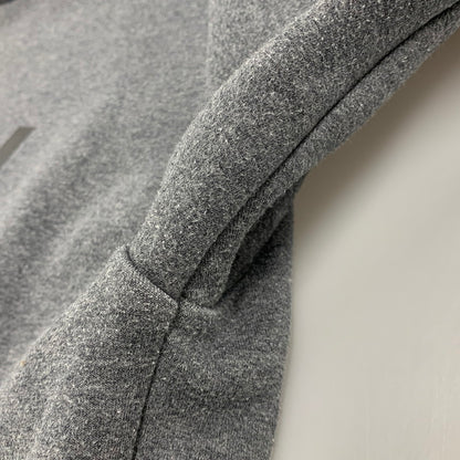 【中古品】【メンズ】 F.C.REAL BRISTOL エフシーレアルブリストル FCRB-212063 AUTHENTIC LOGO TECH KNIT CREWNECK TOP オーセンティック ロゴ テック ニット クルーネック トップ スウェット 142-260503-kh-04-izu サイズ：L カラー：グレー 万代Net店