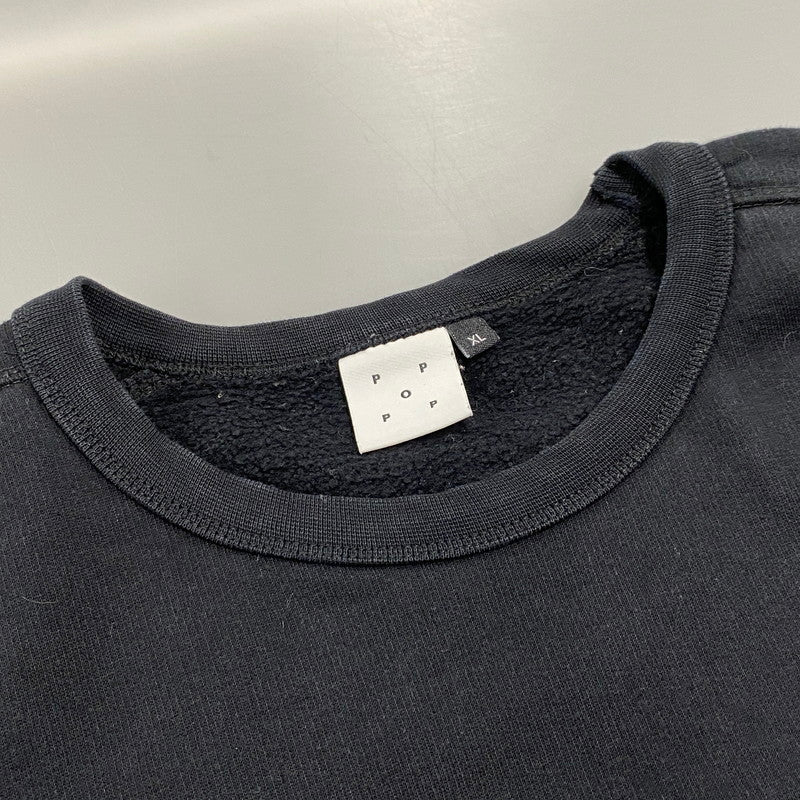 【中古品】【メンズ】 POP TRADING COMPANY ポップトレーディングカンパニー COLLEGE CREWNECK SWEAT カレッジ クルーネック スウェット トップス 141-260508-kh-05-izu サイズ：XL カラー：ブラック 万代Net店