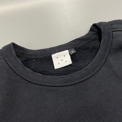 【中古品】【メンズ】 POP TRADING COMPANY ポップトレーディングカンパニー COLLEGE CREWNECK SWEAT カレッジ クルーネック スウェット トップス 141-260508-kh-05-izu サイズ：XL カラー：ブラック 万代Net店