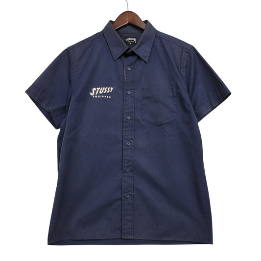 【中古品】【メンズ】 STUSSY ステューシー AUTHENTIC STUSSY EQUIPPED WORK SHIRT オーセンティック ワークシャツ 半袖 142-260513-as-02-izu サイズ：M カラー：ネイビー 万代Net店