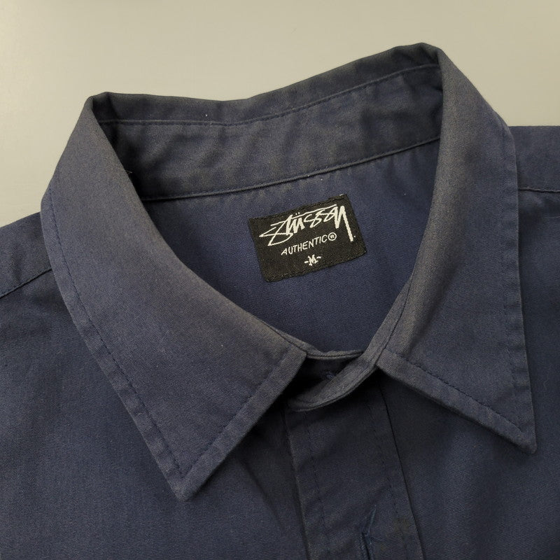 【中古品】【メンズ】 STUSSY ステューシー AUTHENTIC STUSSY EQUIPPED WORK SHIRT オーセンティック ワークシャツ 半袖 142-260513-as-02-izu サイズ：M カラー：ネイビー 万代Net店