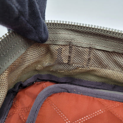 【現状渡し品】【メンズ】 GREGORY グレゴリー BUSINESS BAG ビジネスバッグ カバン 鞄 188-260516-as-39-izu カラー：カーキ 万代Net店