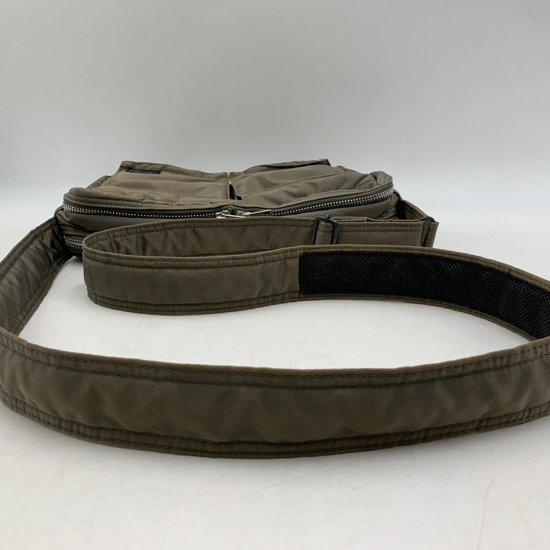 【中古品】【メンズ/レディース】 PORTER ポーター TANKER SHOULDER BAG タンカー ショルダー バッグ カバン 鞄 188-260506-cs-10-izu カラー：カーキ 万代Net店