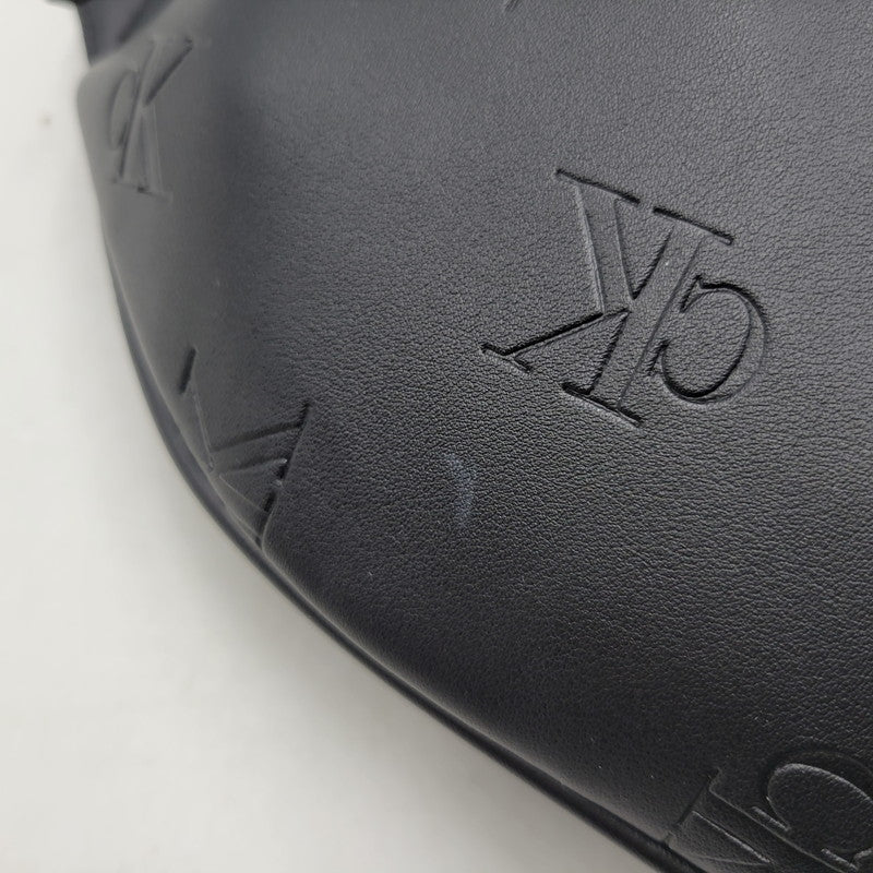 【中古品】【メンズ/レディース】 Calvin klein Jeans カルバンクラインジーンズ HH4106-UB1-OS モノグラムソフトウエストバッグ カバン 鞄 188-260516-as-42-izu サイズ：OS カラー：ブラック 万代Net店