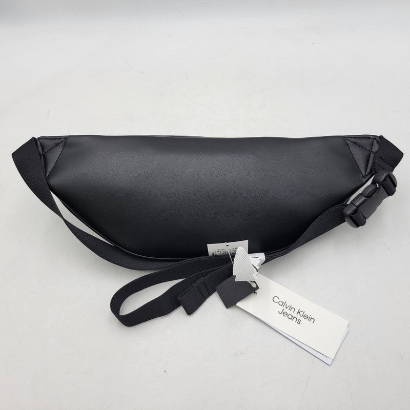 【中古品】【メンズ/レディース】 Calvin klein Jeans カルバンクラインジーンズ HH4106-UB1-OS モノグラムソフトウエストバッグ カバン 鞄 188-260516-as-42-izu サイズ：OS カラー：ブラック 万代Net店