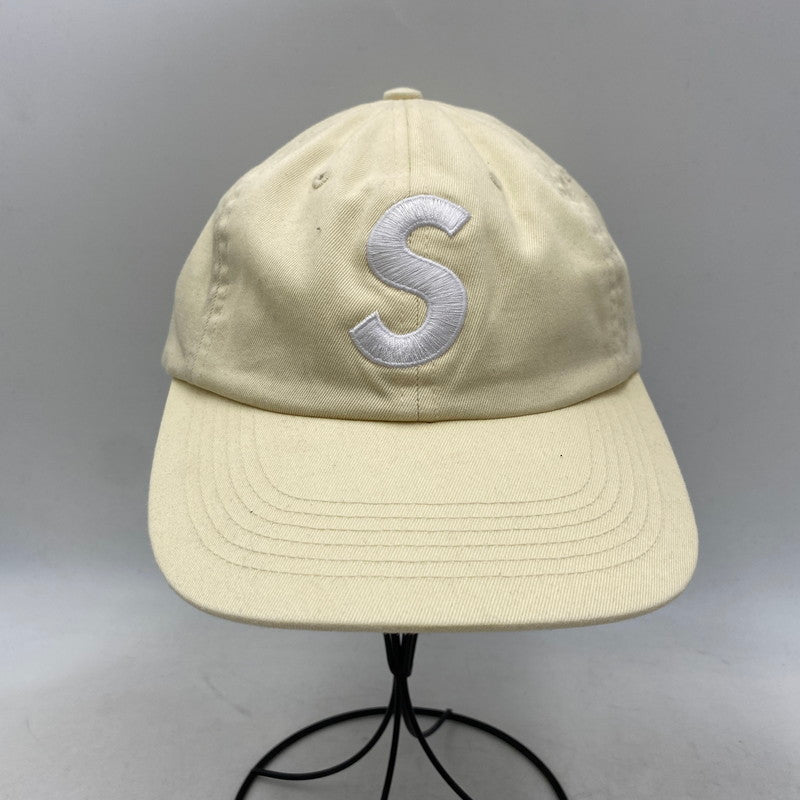 【中古品】【メンズ/レディース】 Supreme シュプリーム S LOGO 6-PANEL CAP Sロゴ 6パネル キャップ 帽子 185-260506-as-13-izu サイズ：ONE SIZE カラー：クリーム系 万代Net店