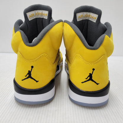 【中古品】【メンズ】 NIKE ナイキ AIR JORDAN 5 RETRO IO3372-700 エア ジョーダン 5 レトロ スニーカー シューズ 靴 160-260506-as-08-izu サイズ：28.5cm カラー：VARSITY MAIZE/BLACK-WOLF GREY-ANTHRACITE 万代Net店