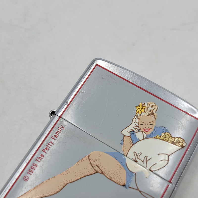 【中古品】【メンズ/レディース】 ZIPPO ジッポ THE PETTY GIRL OIL LIGHTER ペティガール オイルライター 喫煙具 206-260516-as-40-izu カラー：シルバー 万代Net店