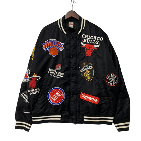 【中古品】【メンズ】 SUPREME×NIKE シュプリーム×ナイキ AO3631-010 NBA TEAMS WARM-UP JACKET エヌビーエー チーム ウォームアップ ジャケット アウター 149-260507-cs-09-izu サイズ：L カラー：ブラック 万代Net店