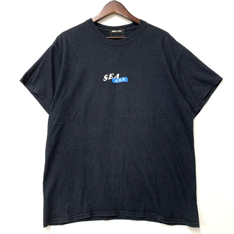 【中古品】【メンズ】 WIND AND SEA × GOD SELECTION XXX ウィンダンシ―×ゴットセレクショントリプルエックス BACK CIRCLE PRINNT SS TEE バック サークル プリント ショートスリーブ ティー トップス 半袖 142-260517-cs-14-izu サイズ：不明 カラー：ブラック 万代Net店