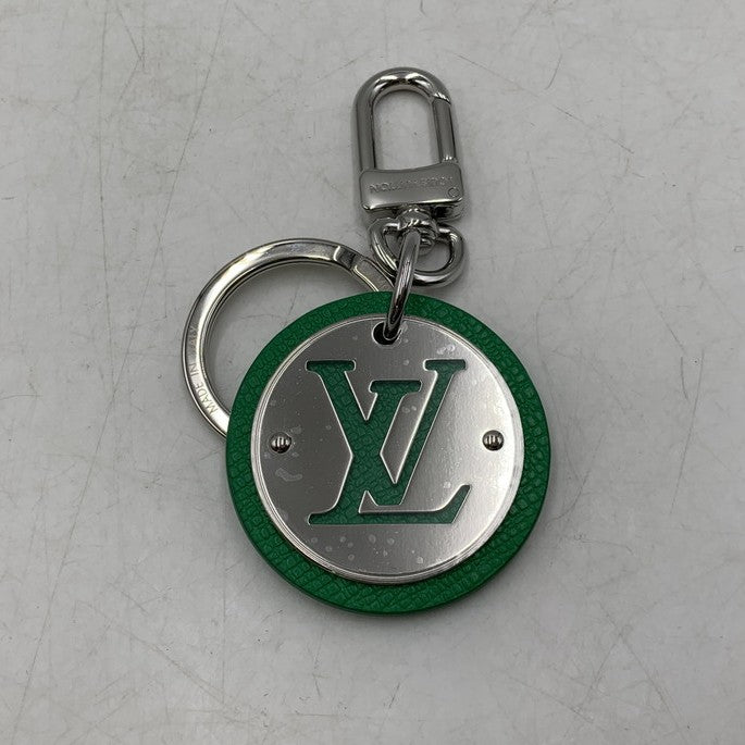 【中古品】【メンズ/レディース】 LOUIS VUITTON ルイ・ヴィトン M01746 RM4213 LV CIRCLE BAG CHARM & KEY HOLDER VERT サークル バッグ チャーム キーホルダー 服飾雑貨 179-260506-cs-04-izu カラー：シルバー×グリーン 万代Net店