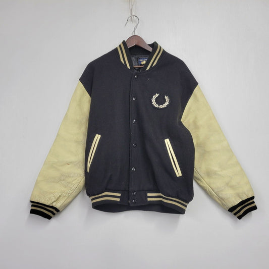 【現状渡し品】【メンズ】 FRED PERRY フレッドペリー スポーツ ウェア 90S 日本製 PATCH EMBROIDERY WOOL パッチ エンブロイダリー ウール × LEATHER STADIUM JACKET レザー スタジアム ジャケット アウター 146-260507-ya-03-izu サイズ：L カラー：BLACK×BEIGE 万代Net店