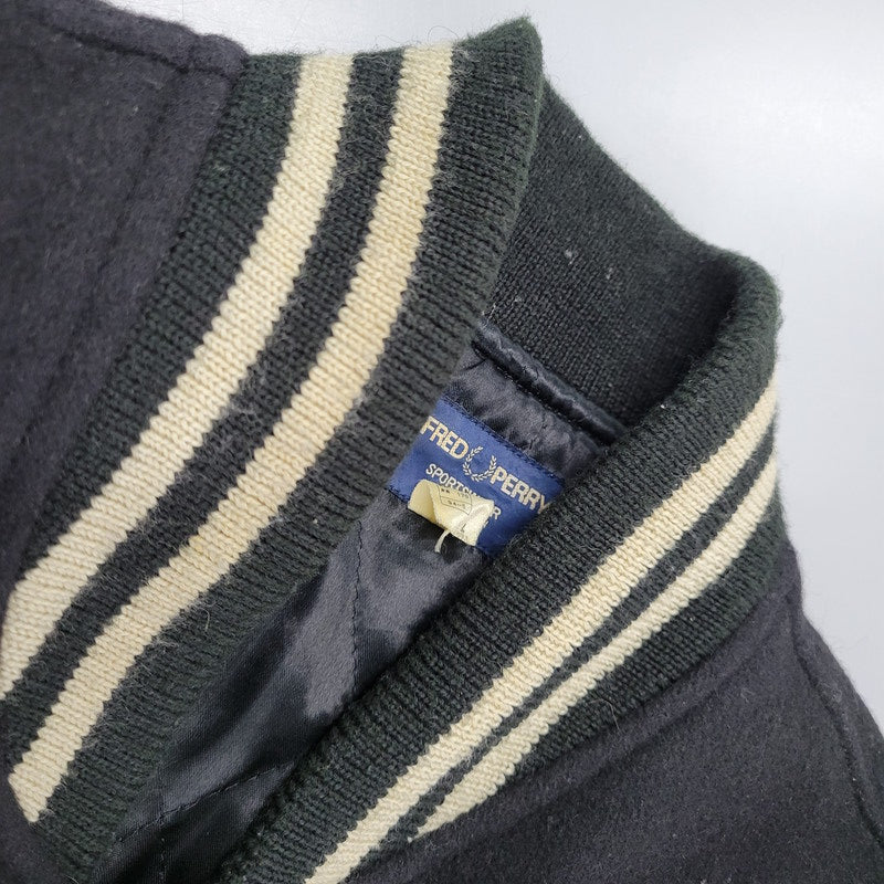 【現状渡し品】【メンズ】 FRED PERRY フレッドペリー スポーツ ウェア 90S 日本製 PATCH EMBROIDERY WOOL パッチ エンブロイダリー ウール × LEATHER STADIUM JACKET レザー スタジアム ジャケット アウター 146-260507-ya-03-izu サイズ：L カラー：BLACK×BEIGE 万代Net店