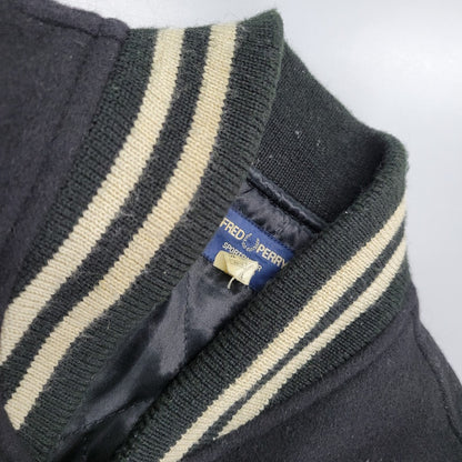 【現状渡し品】【メンズ】 FRED PERRY フレッドペリー スポーツ ウェア 90S 日本製 PATCH EMBROIDERY WOOL パッチ エンブロイダリー ウール × LEATHER STADIUM JACKET レザー スタジアム ジャケット アウター 146-260507-ya-03-izu サイズ：L カラー：BLACK×BEIGE 万代Net店