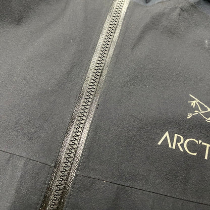 【中古品】【メンズ】 ARC'TERYX アークテリクス 9572 0811028454-10 GORE-TEX ACTIVE JACKET ゴアテックス アクティブ ジャケット アウター 144-260511-cs-02-izu サイズ：S カラー：ブラック 万代Net店