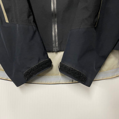 【中古品】【メンズ】 ARC'TERYX アークテリクス 9572 0811028454-10 GORE-TEX ACTIVE JACKET ゴアテックス アクティブ ジャケット アウター 144-260511-cs-02-izu サイズ：S カラー：ブラック 万代Net店