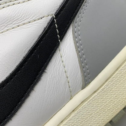 【中古品】【メンズ】 NIKE ナイキ AIR JORDAN 1 RETRO HIGH OG 555088-104 エアジョーダン1 レトロ ハイ OG スニーカー シューズ 靴 160-260511-as-05-izu サイズ：31cm カラー：WHITE/BLACK-WOLF GREY 万代Net店