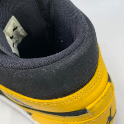 【中古品】【メンズ/レディース】 NIKE ナイキ 554724-035 AIR JORDAN エアジョーダン 1 RETRO MID レトロ ミッド NEW LOVE ニューラブ (2017) スニーカー シューズ 靴 160-260521-ya-03-izu サイズ：26cm カラー：Black / Varsity Maize / White 万代Net店