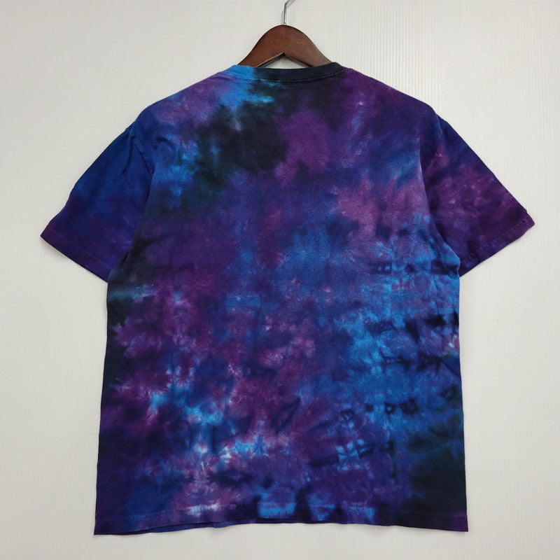 【中古品】【メンズ】 LIQUID BLUE リキッドブルー ALICE IN WONDERLAND SILHOUETTE S/S TEE TIE-DYE アリスインワンダーランド 半袖 Tシャツ 146-260522-ka-02-izu サイズ：S カラー：マルチ 万代Net店