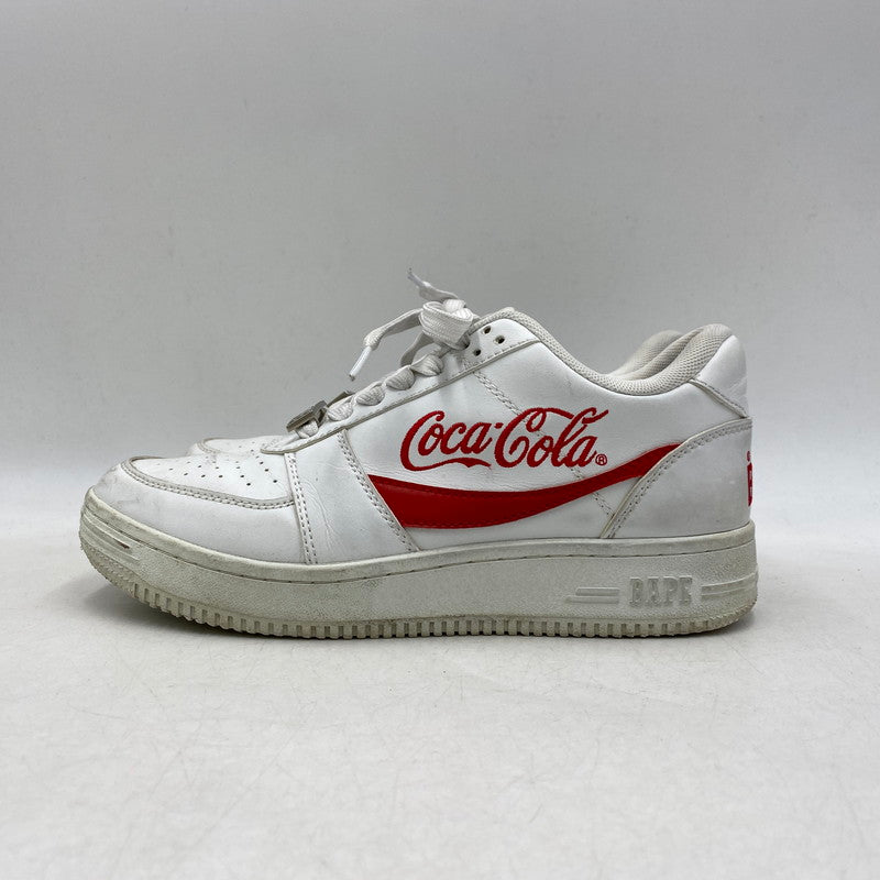 【中古品】【メンズ/レディース】 A BATHING APE アベイシングエイプ × COCA-COLA コカ・コーラ BAPE STA LOW ベイプスタ ロー スニーカー シューズ 靴 162-260511-as-11-izu サイズ：25.5cm カラー：ホワイト 万代Net店
