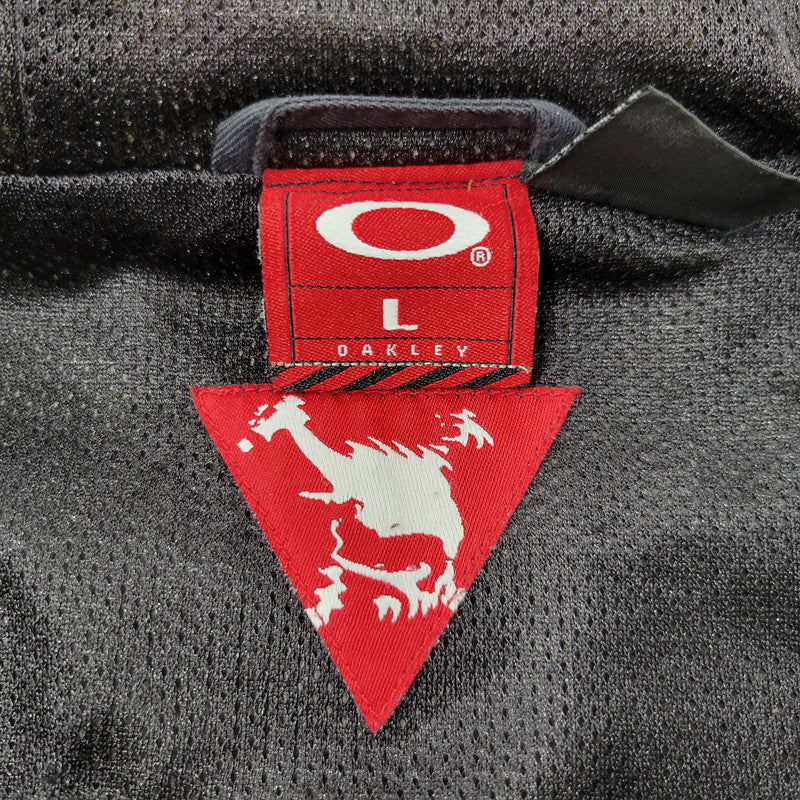 【中古品】【メンズ】 OAKLEY オークリー 赤タグ 90～00’S SNOWBOARD JACKET スノーボード ジャケット アウター 146-260510-ya-03-izu サイズ：L カラー：BLACK 万代Net店
