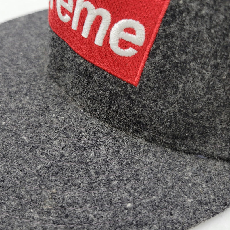 【中古品】【メンズ/レディース】 Supreme シュプリーム × WOOLRICH ウールリッチ × NEW ERA ニューエラ BOX LOGO CAP ボックスロゴキャップ 帽子 185-260512-as-23-izu サイズ：7 5/8（60.6cm） カラー：ダークグレー 万代Net店