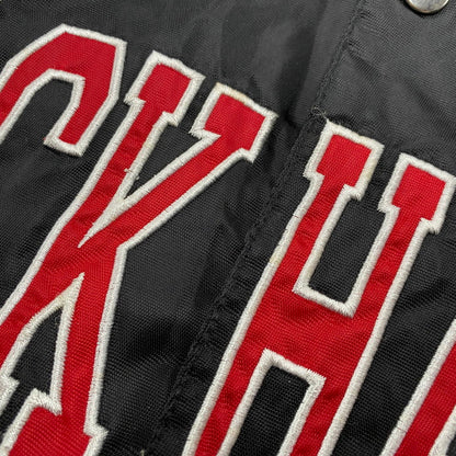 【中古品】【メンズ】 NHL ナショナルホッケーリーグ BLACKHAWKS NYLON STADIUM JACKET ブラックホークス ナイロン スタジアム ジャケット アウター 146-260522-kh-12-izu サイズ：XXL カラー：ブラック×レッド 万代Net店
