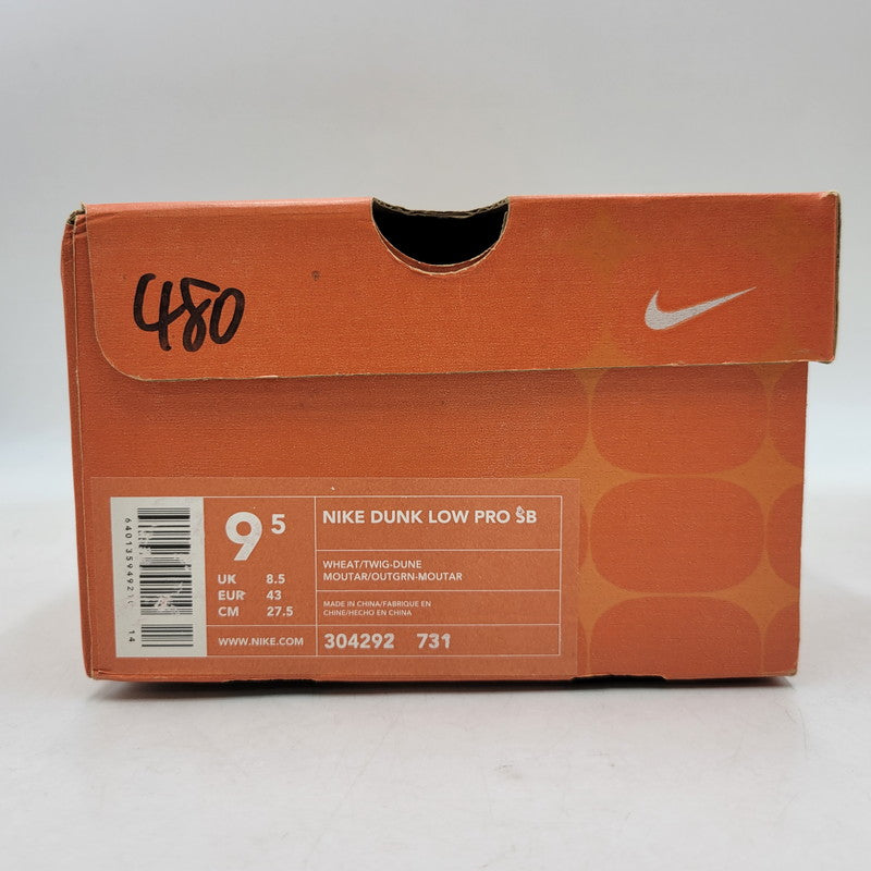 【中古品】【メンズ】 NIKE SB ナイキエスビー DUNK LOW PRO SB 304292-731 ダンク ロー プロ SB スニーカー シューズ 靴 ※観賞用※ 160-260512-as-34-izu サイズ：27.5cm カラー：WHEAT/TWIG-DUNE 万代Net店