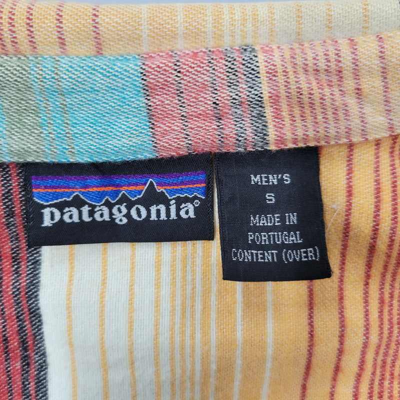 【中古品】【メンズ】 patagonia パタゴニア BLANKET STRIPE SHIRT ブランケット ストライプ シャツ ポルトガル製 長袖 トップス 144-260512-as-08-izu サイズ：S カラー：SAFFRON 万代Net店