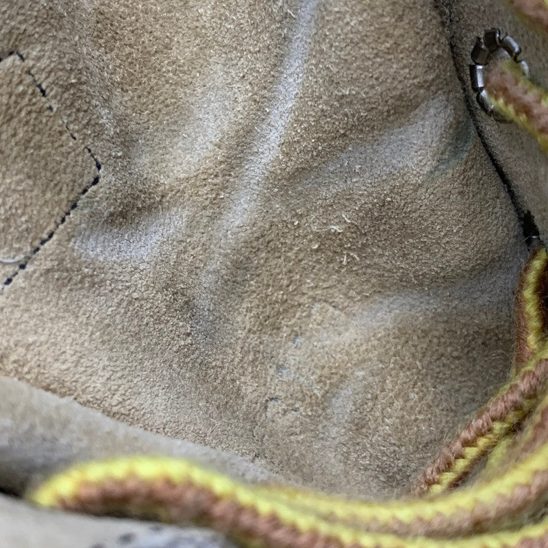 【現状渡し品】【メンズ】 RED WING レッドウィング 刺繍羽タグ USA製 IRISH SETTER MOC TOE SUEDE アイリッシュ セッター モック トゥ スエード ブーツ 靴 164-260513-kh-17-izu サイズ：7 1/2 カラー：ベージュ 万代Net店