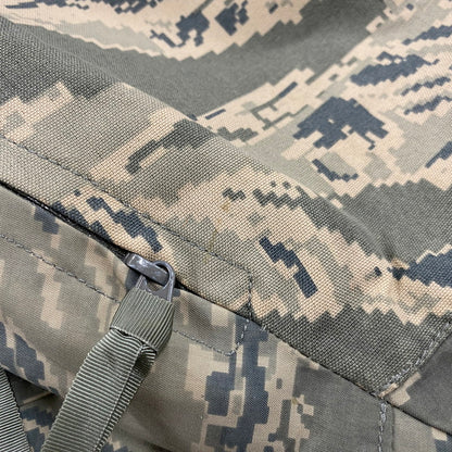 【中古品】【メンズ】 U.S AIR FORCE ユーエス・エアフォース 8415-01-547-3512 APECS エイペックス ABU DIGITAL TIGER GORE-TEX PARKA デジタル タイガー ゴアテックス パーカ アウター 146-260515-ya-08-izu サイズ：M-R カラー：マルチ 万代Net店