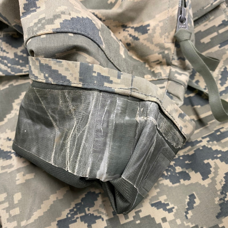 【中古品】【メンズ】 U.S AIR FORCE ユーエス・エアフォース 8415-01-547-3512 APECS エイペックス ABU DIGITAL TIGER GORE-TEX PARKA デジタル タイガー ゴアテックス パーカ アウター 146-260515-ya-08-izu サイズ：M-R カラー：マルチ 万代Net店